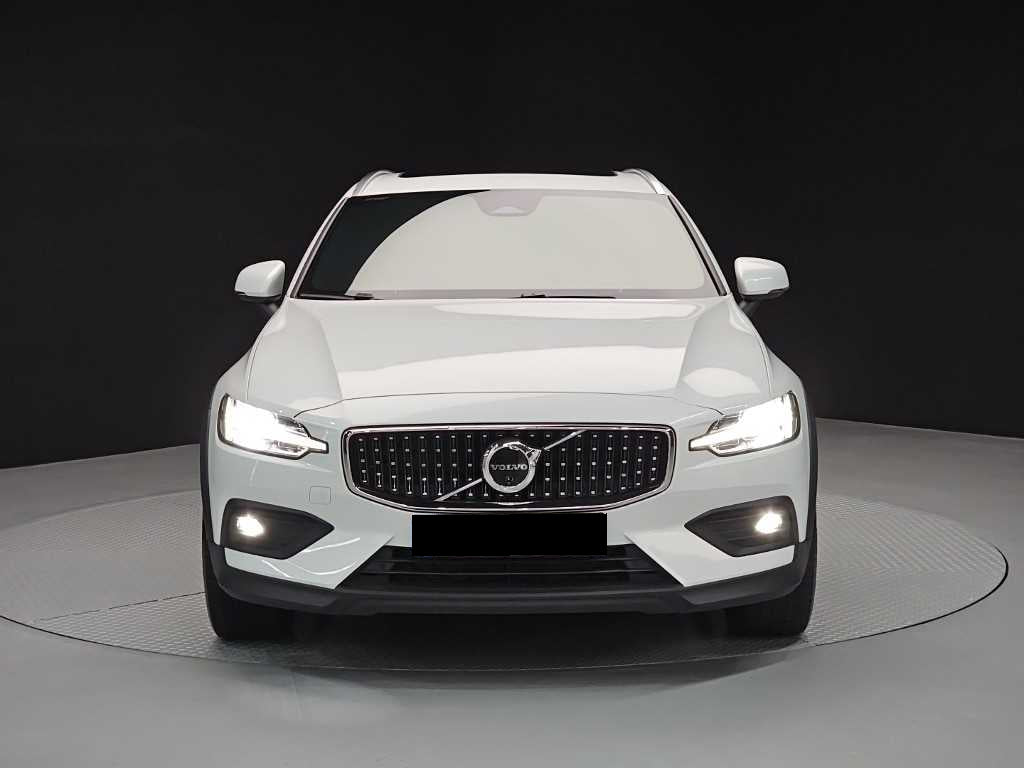 Volvo V60 — photo 02