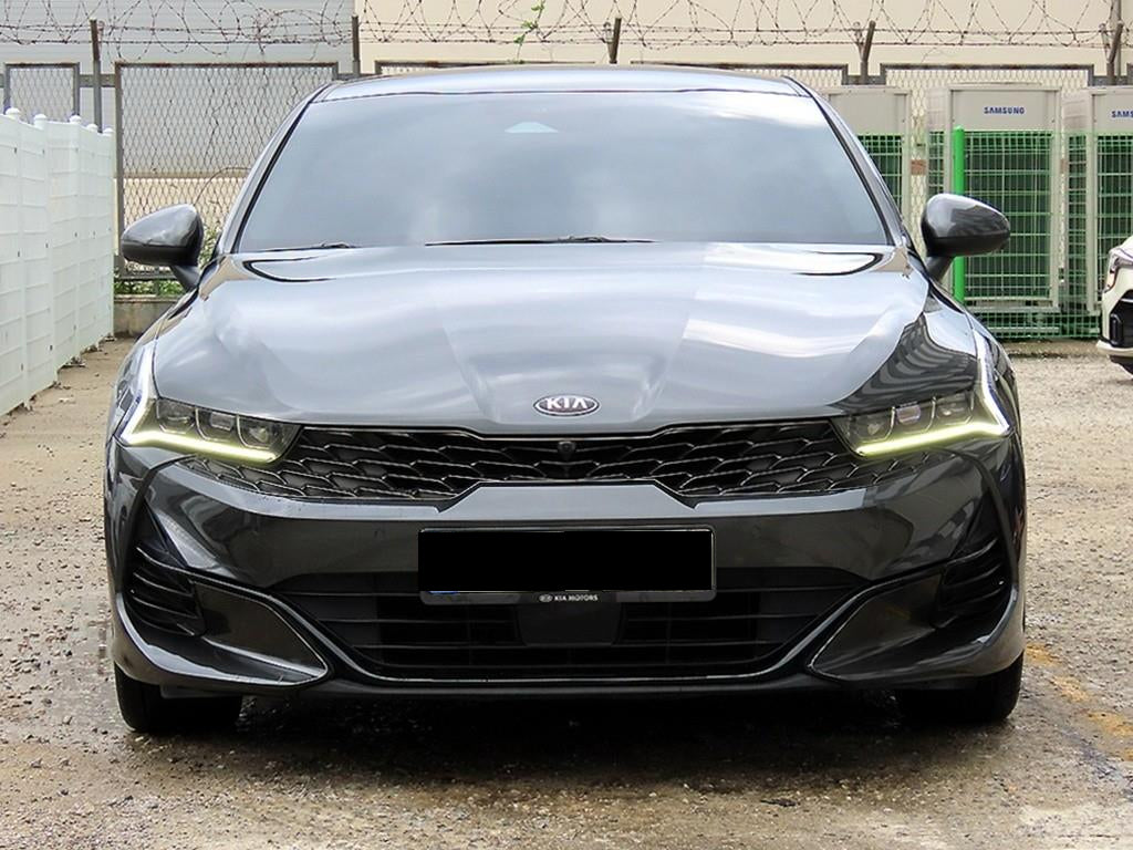 Kia K5 — photo 01