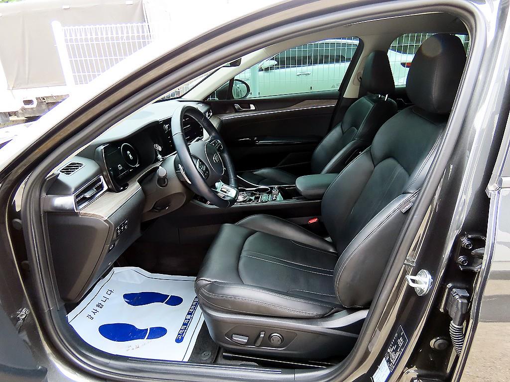Kia K5 — photo 05