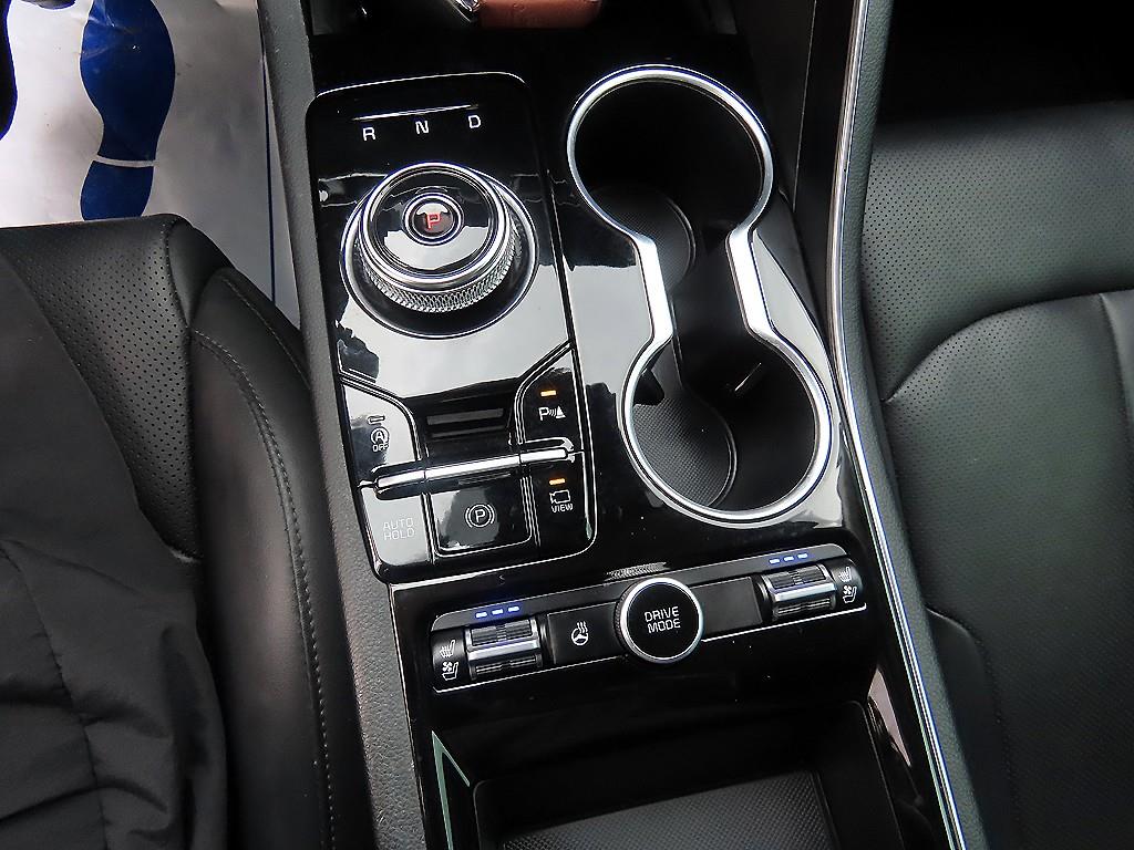 Kia K5 — photo 10