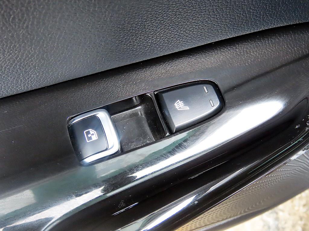 Kia K5 — photo 16
