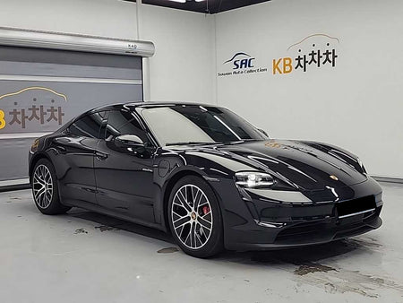 Porsche Taycan — photo 04