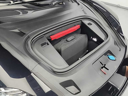 Porsche Taycan — photo 05