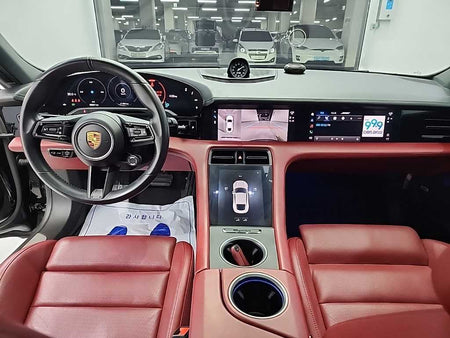 Porsche Taycan — photo 07