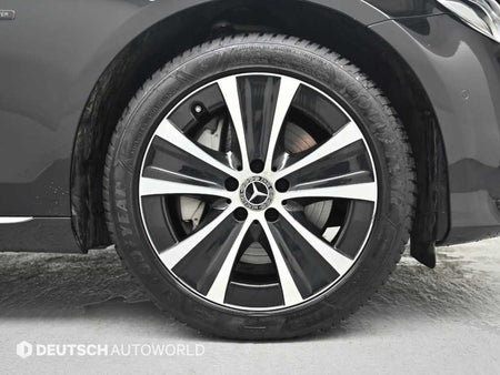 Mercedes-Benz E-Class — photo 05