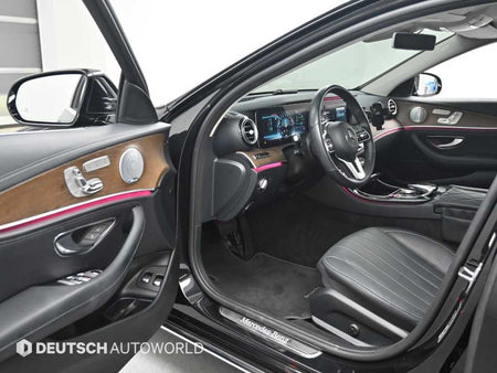 Mercedes-Benz E-Class — photo 11