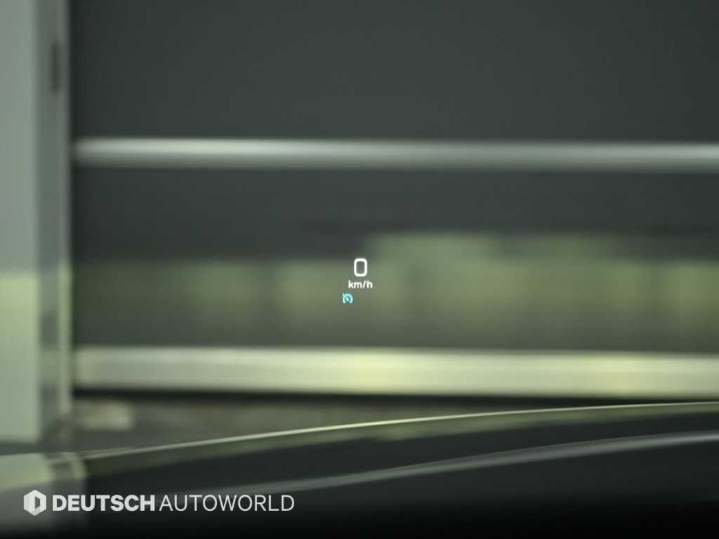Mercedes-Benz E-Class — photo 17
