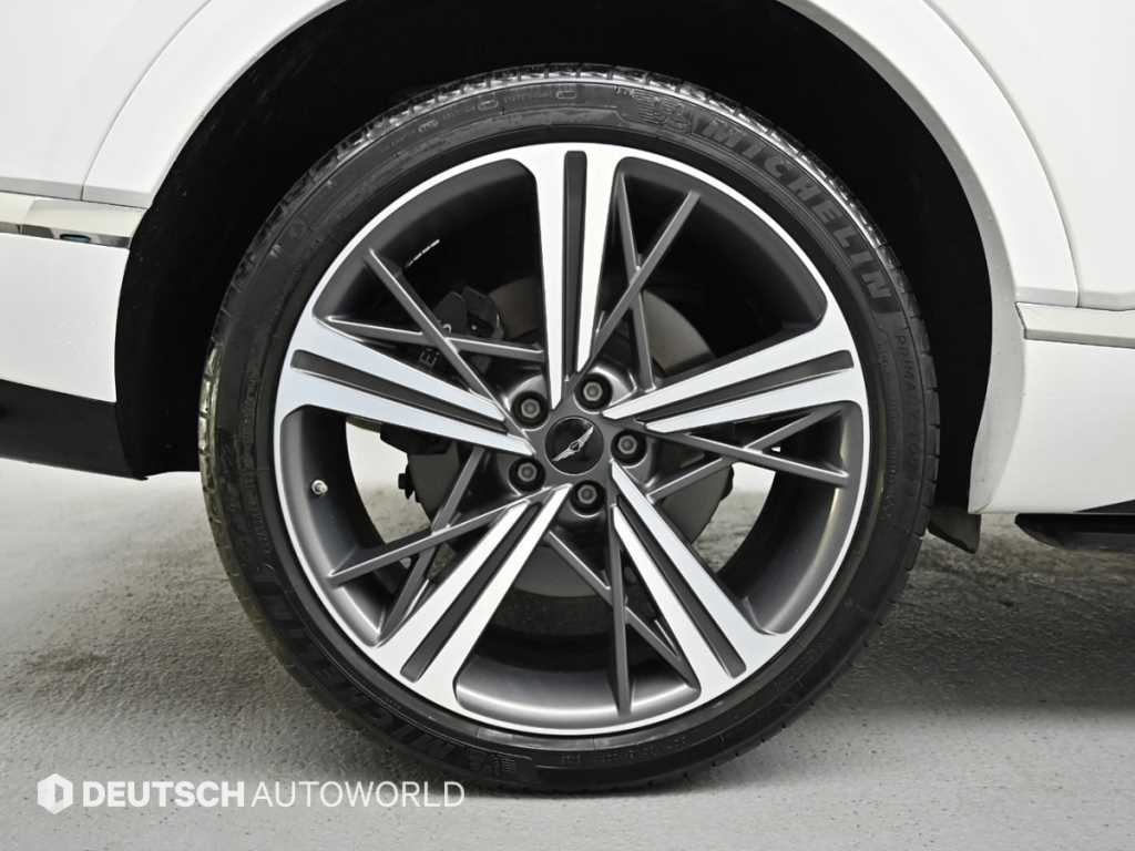 Genesis GV80 — photo 05