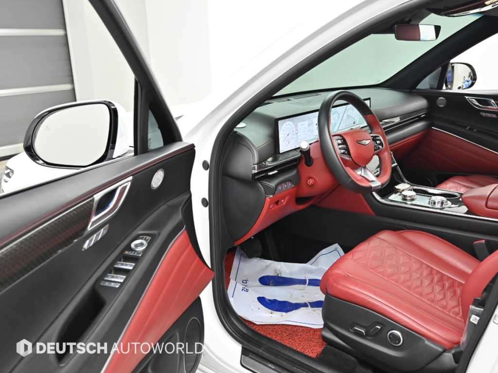 Genesis GV80 — photo 11