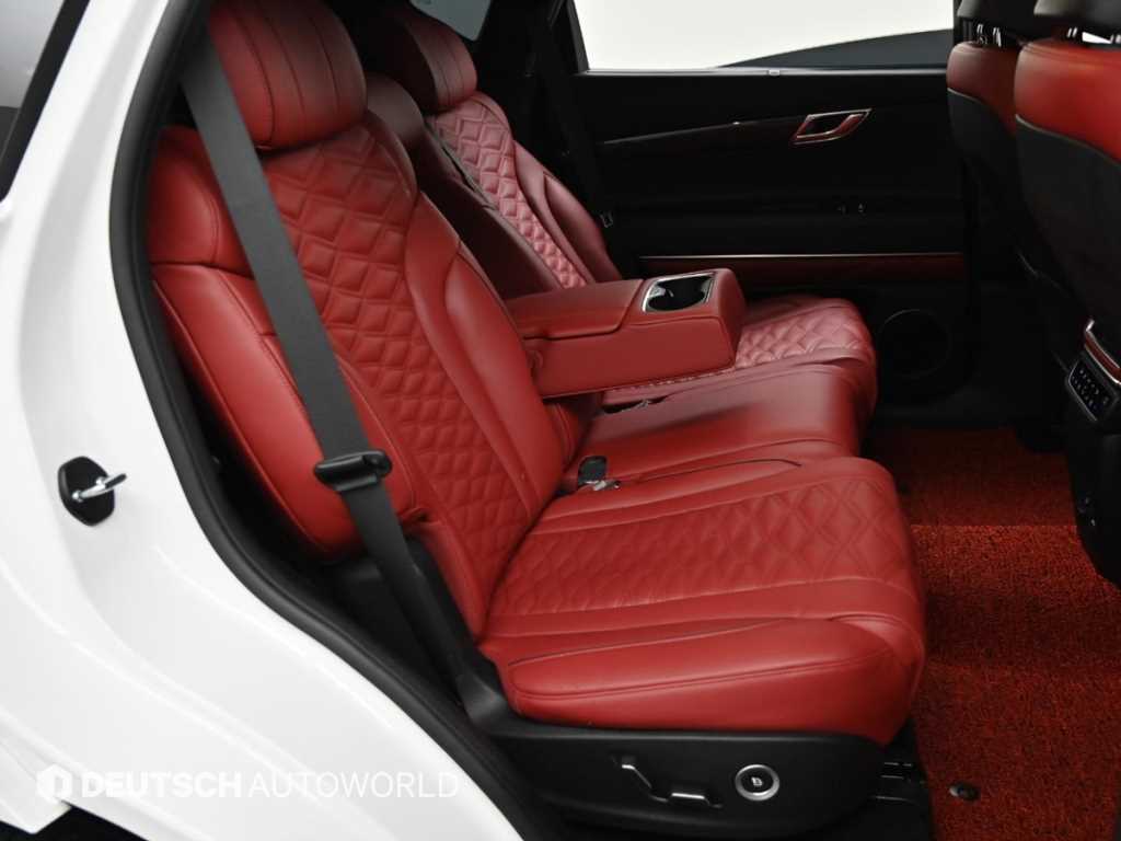 Genesis GV80 — photo 12