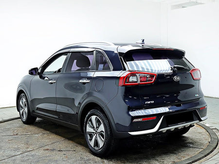 Kia Niro — photo 04