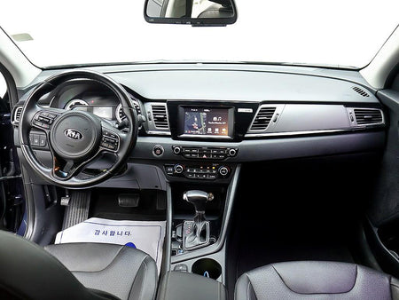 Kia Niro — photo 05
