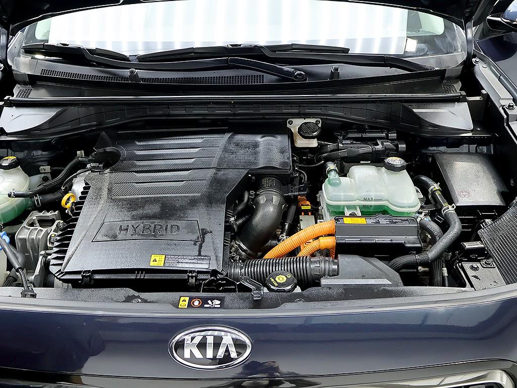Kia Niro — photo 07