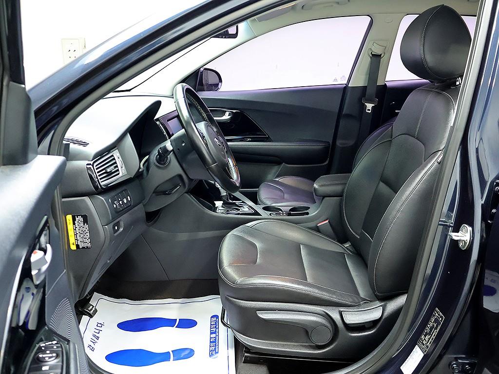 Kia Niro — photo 11