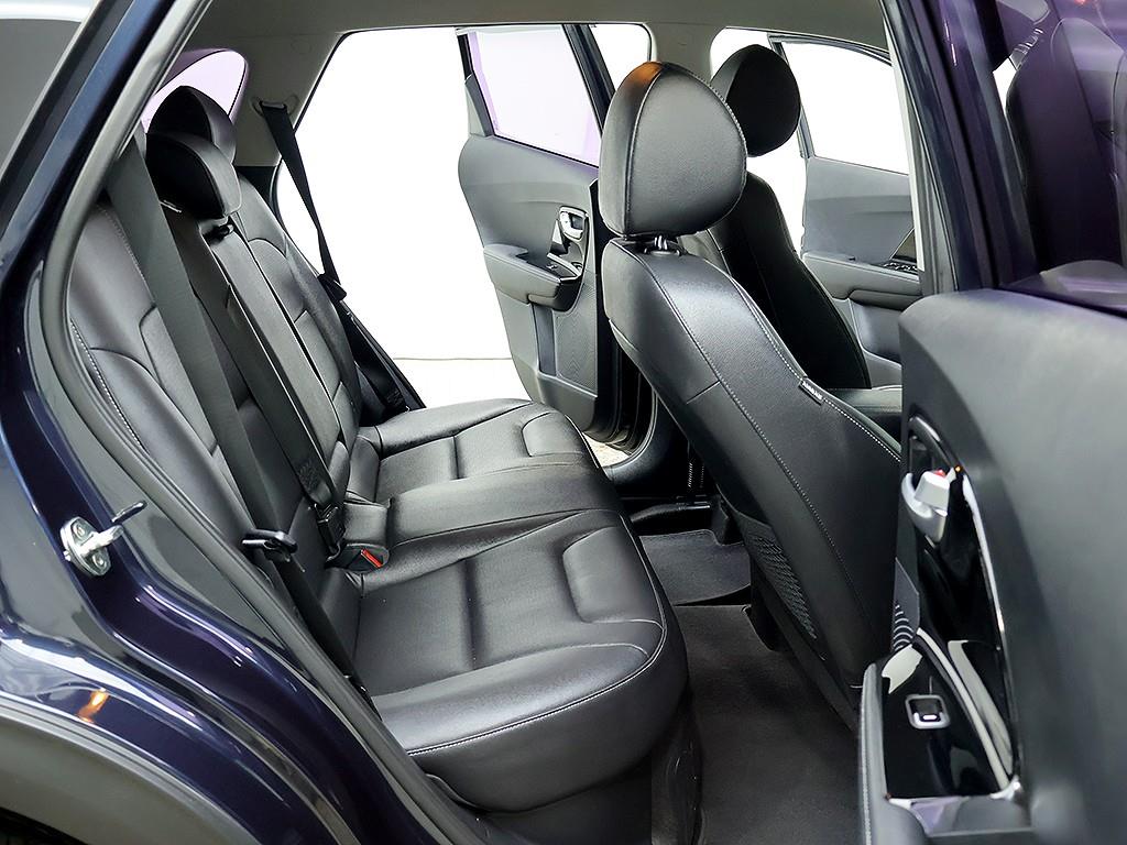 Kia Niro — photo 12