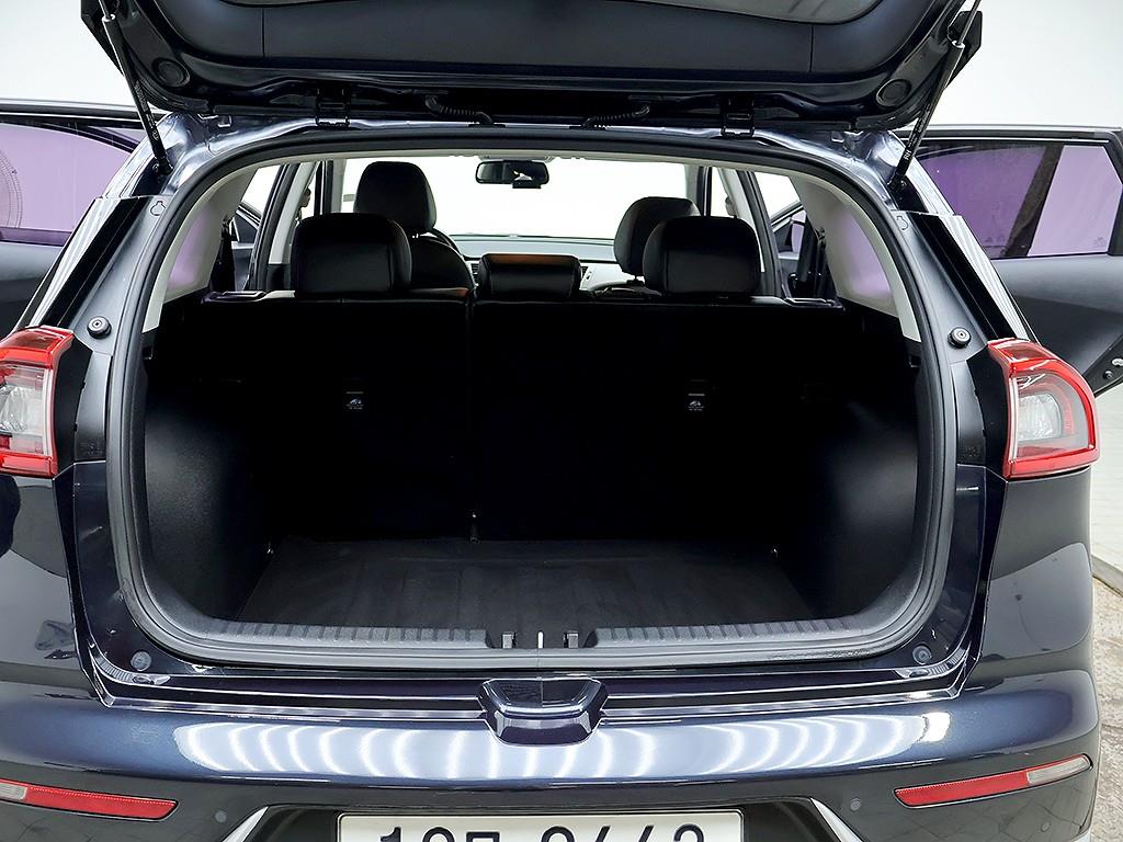 Kia Niro — photo 18