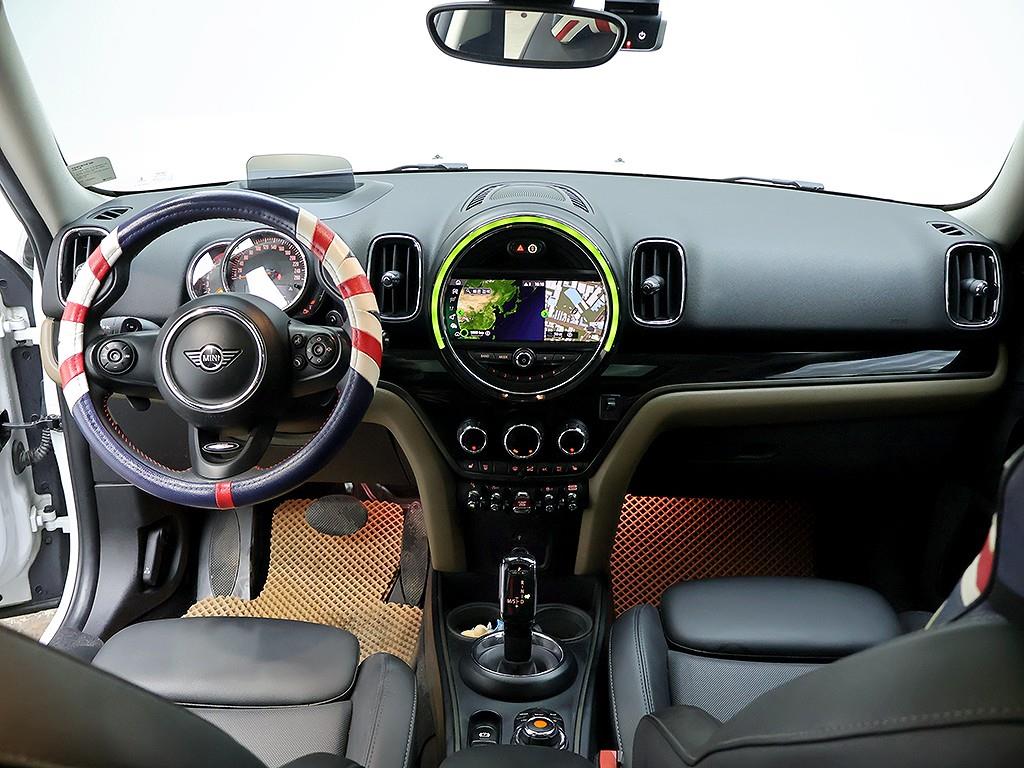 Mini Countryman — photo 05