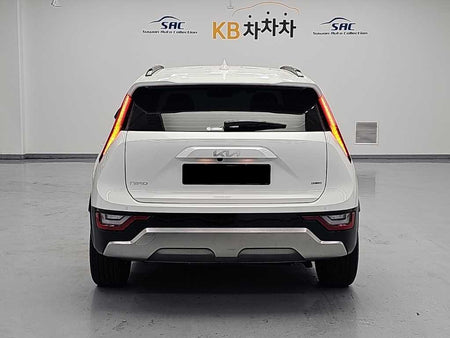 Kia Niro — photo 03