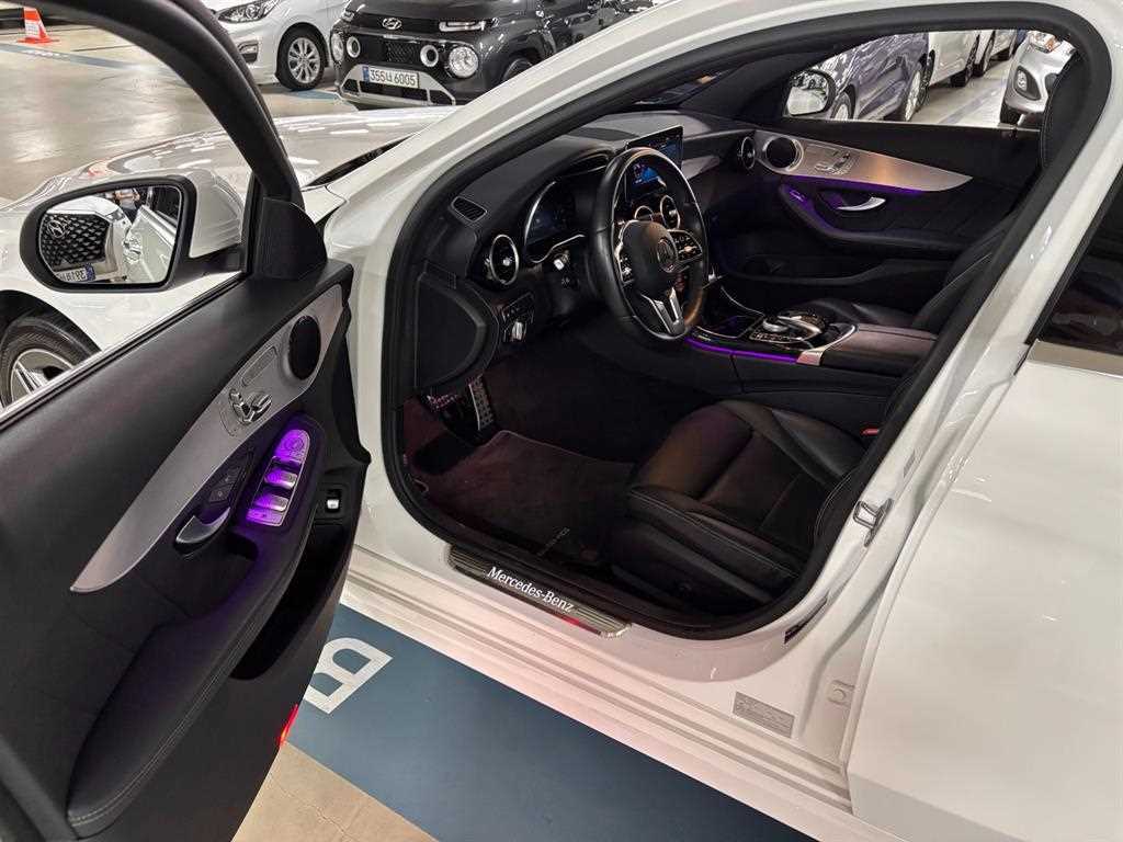 Mercedes-Benz C-Class — photo 05