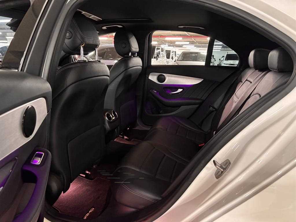 Mercedes-Benz C-Class — photo 16