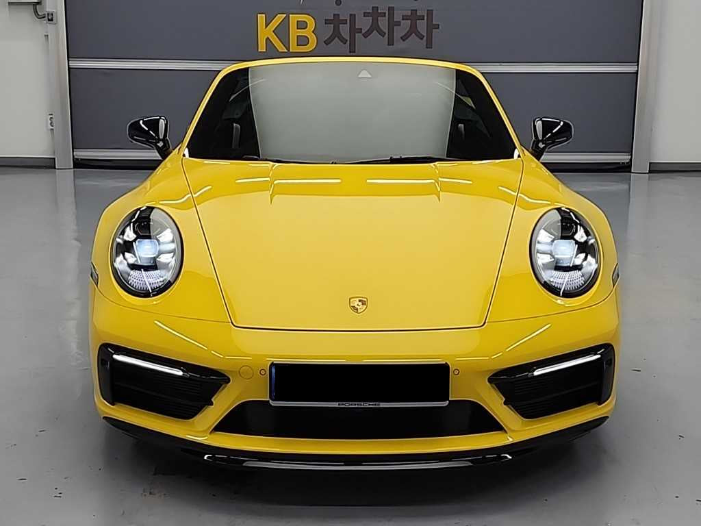 Porsche 911 — photo 01