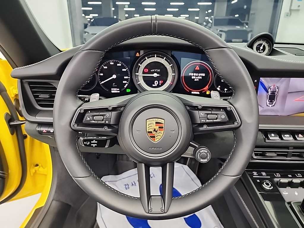 Porsche 911 — photo 09