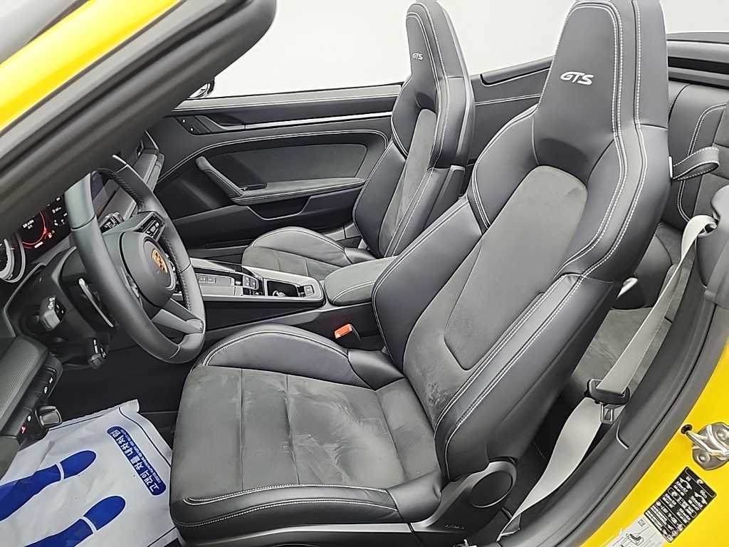 Porsche 911 — photo 11