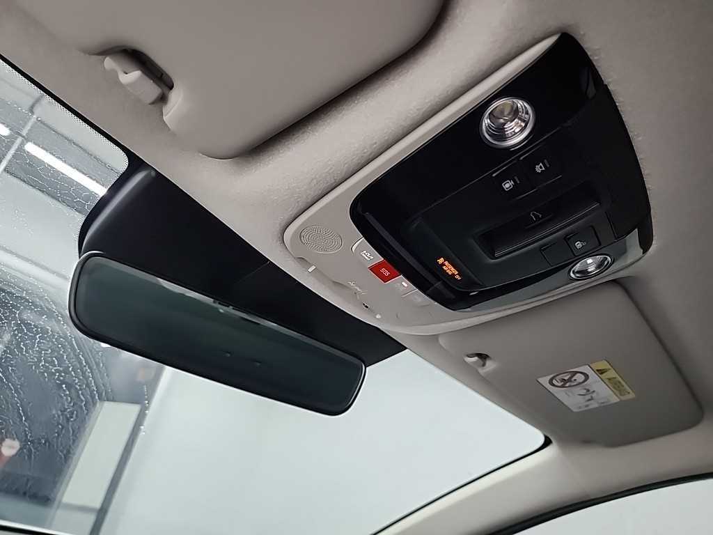 Kia Niro — photo 17