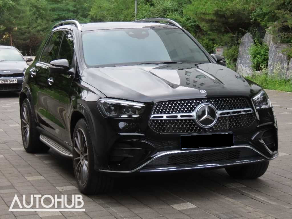 Mercedes-Benz GLE-Class — photo 02