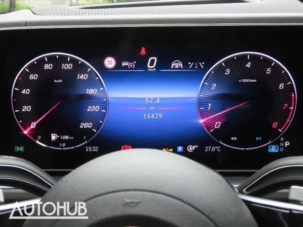 Mercedes-Benz GLE-Class — photo 06