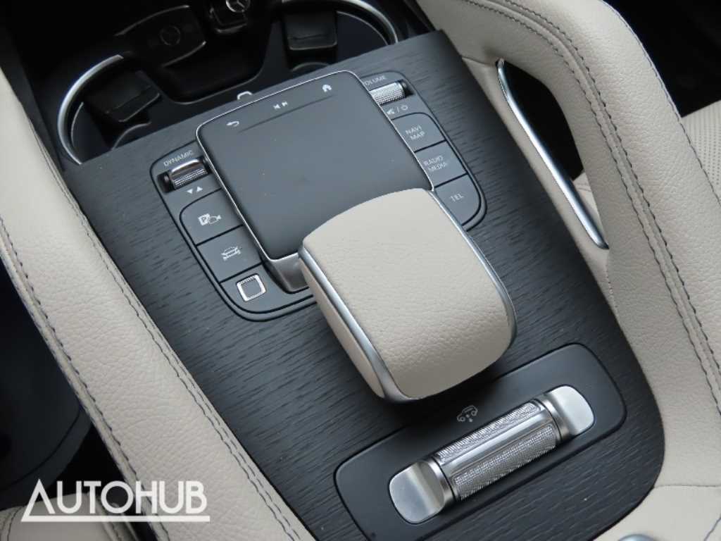 Mercedes-Benz GLE-Class — photo 07