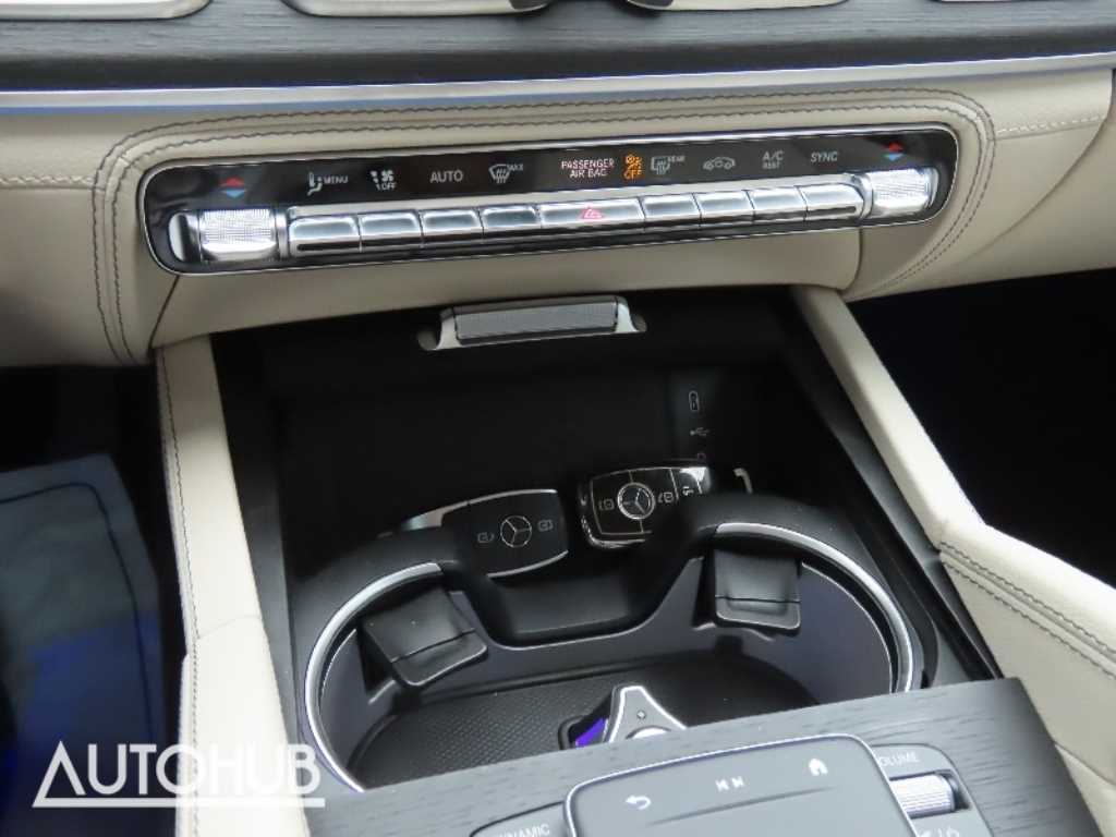 Mercedes-Benz GLE-Class — photo 08