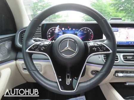 Mercedes-Benz GLE-Class — photo 16