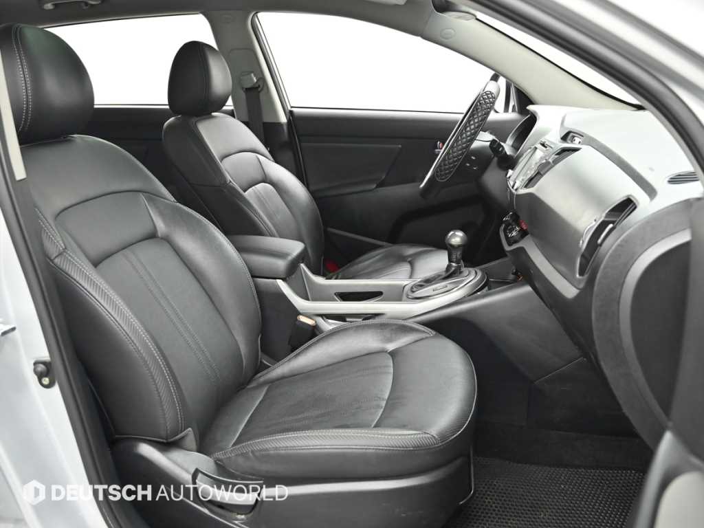 Kia Sportage — photo 10