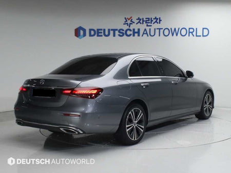 Mercedes-Benz E-Class — photo 02