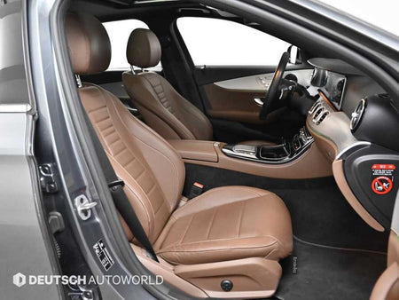 Mercedes-Benz E-Class — photo 10