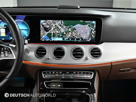 Mercedes-Benz E-Class — photo 14