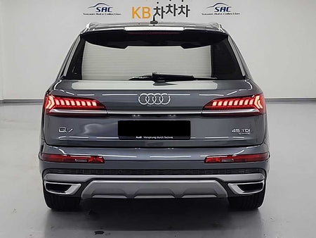 Audi Q7 — photo 03