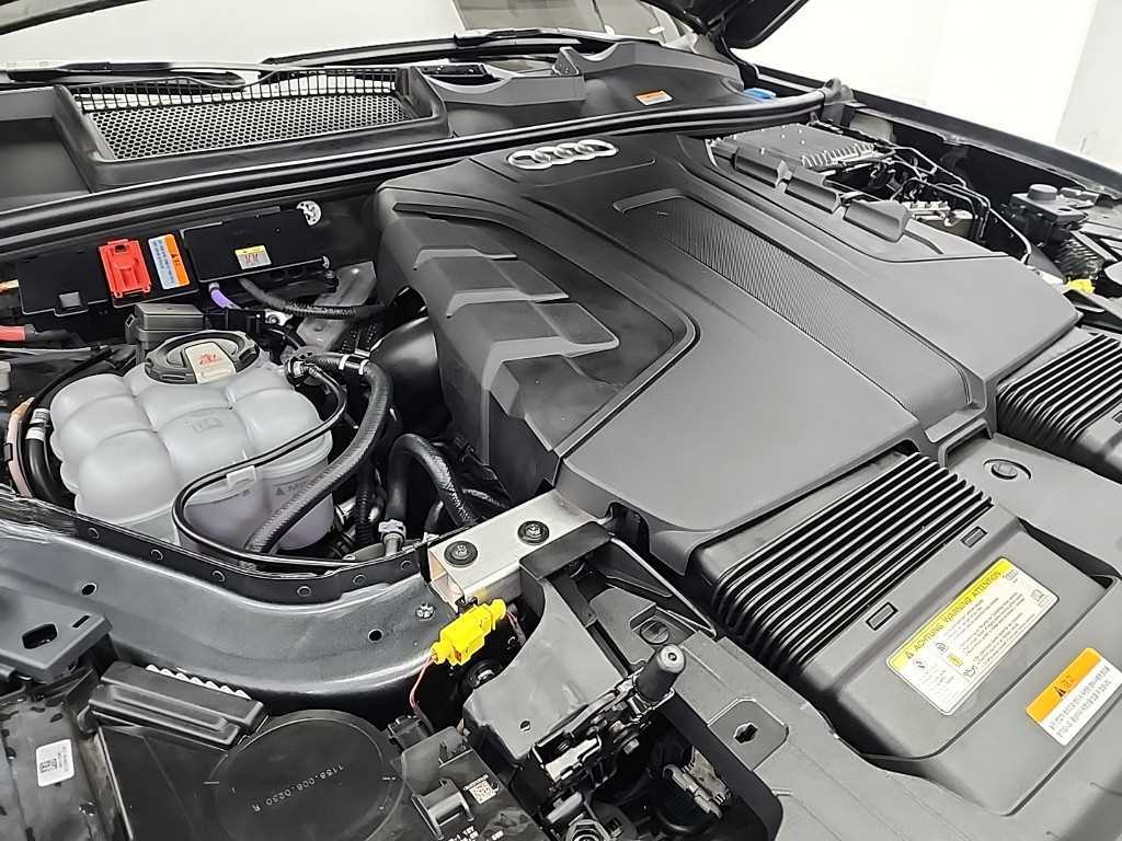 Audi Q7 — photo 05