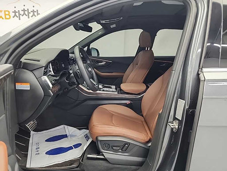 Audi Q7 — photo 11
