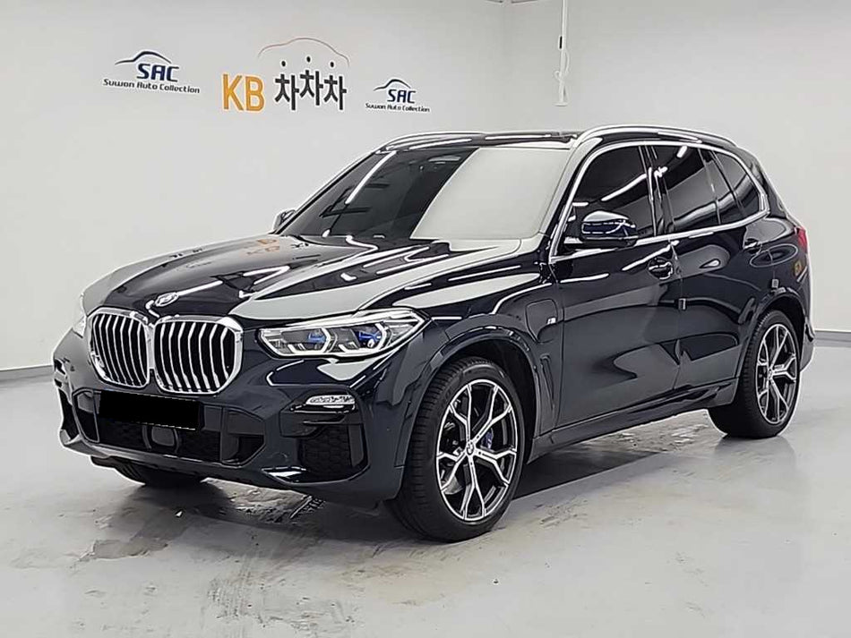 BMW X5 — photo 01