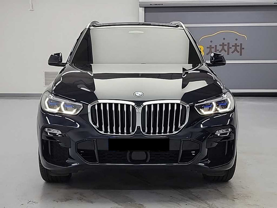 BMW X5 — photo 02