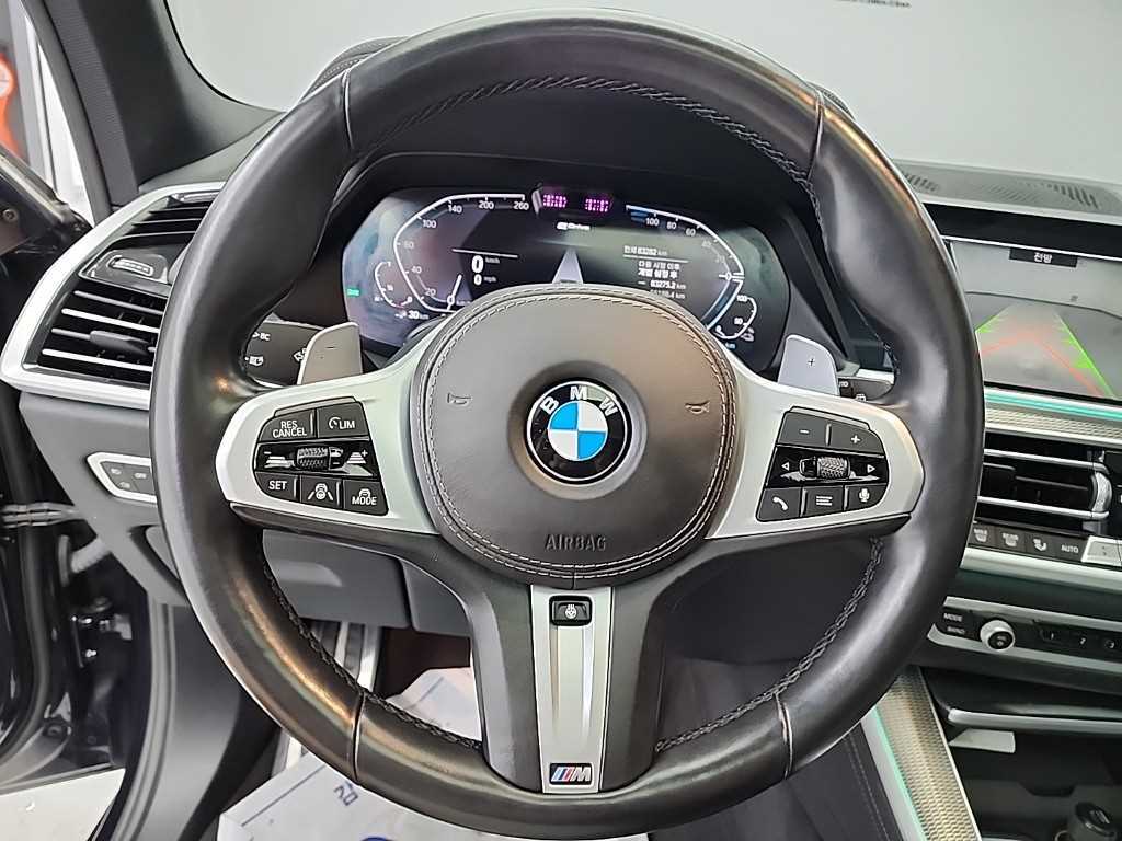 BMW X5 — photo 09