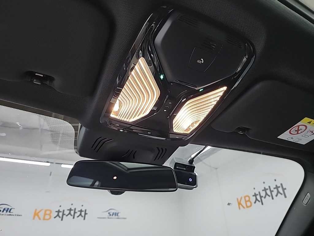 BMW X5 — photo 17