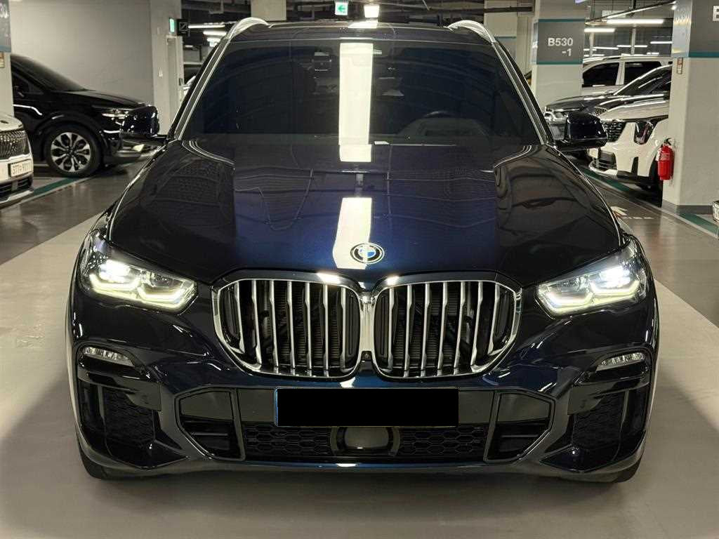 BMW X5 — photo 02
