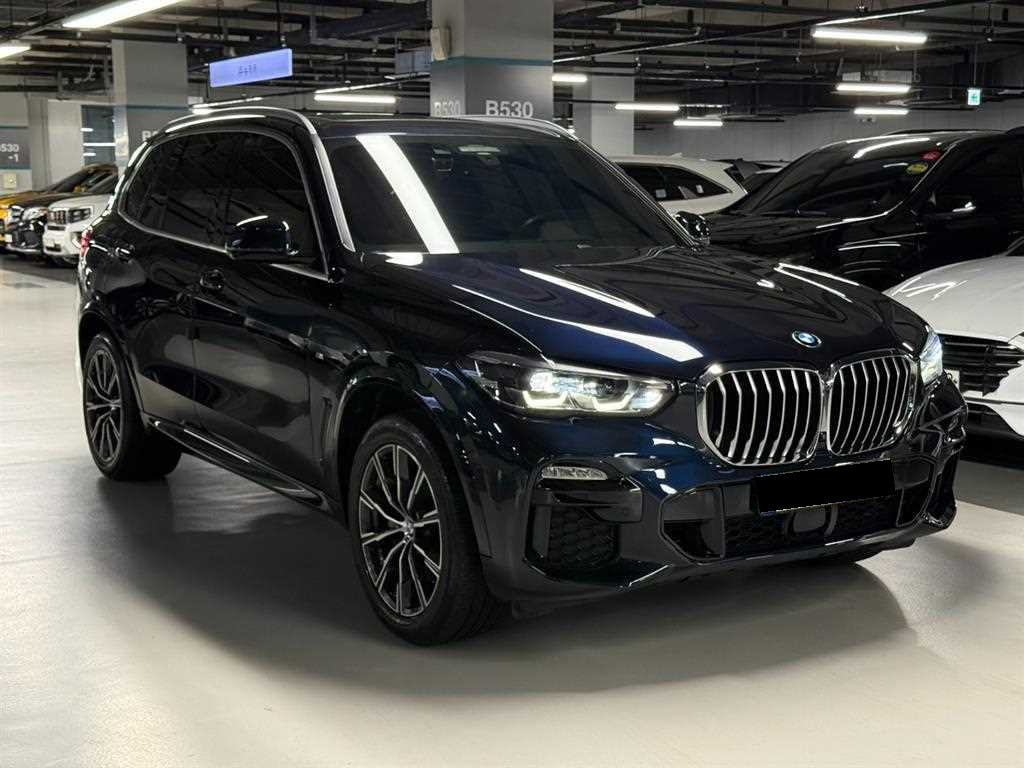 BMW X5 — photo 03