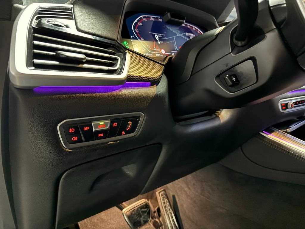 BMW X5 — photo 13