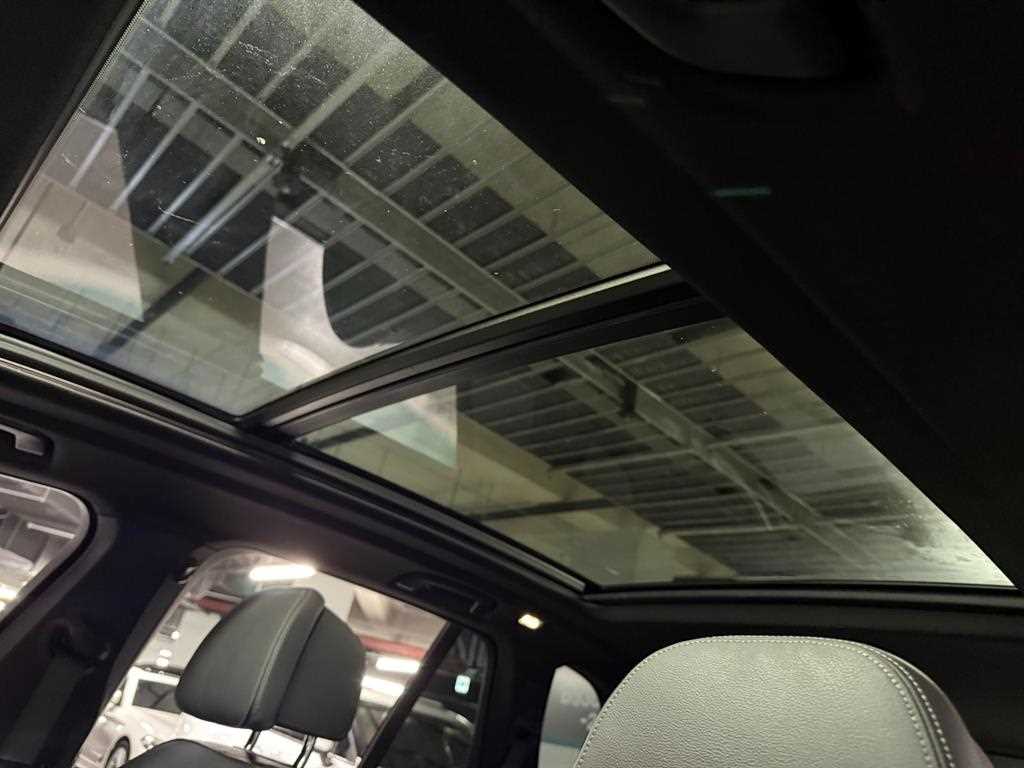 BMW X5 — photo 17
