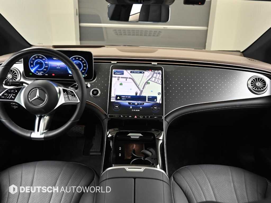 Mercedes-Benz EQE — photo 07