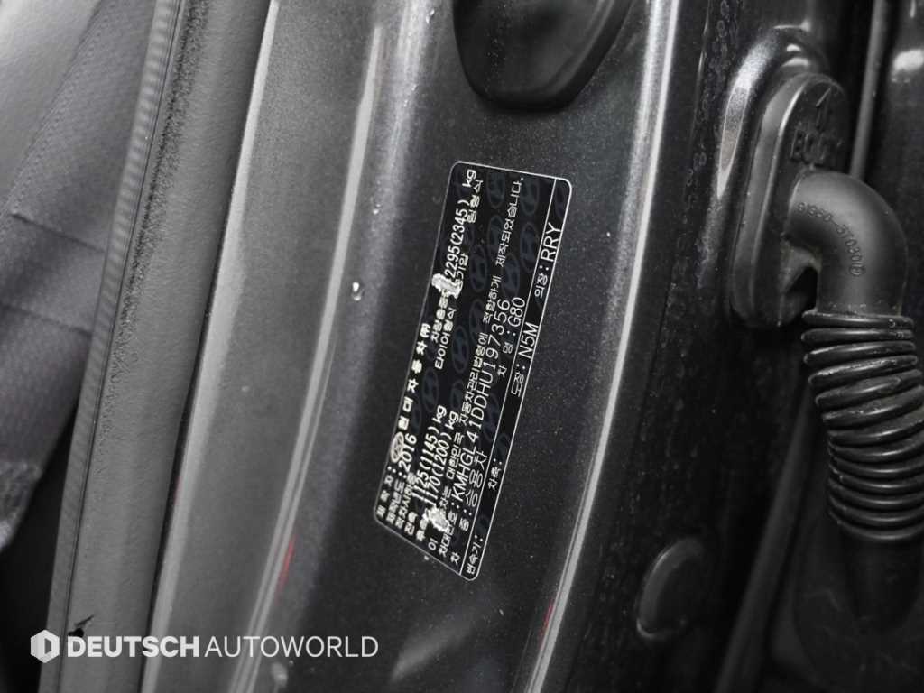 Genesis G80 — photo 20